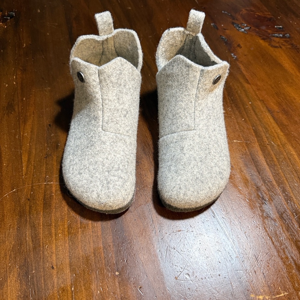 BIRKENSTOCK ANDERMATT SHEARLING ANTHRACITE LIGHT GREY🦋 - Picture 2 of 11